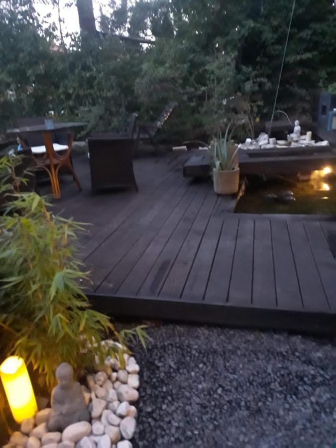 Miet-Kamp Ruhig, Zentral, Nahe Messe, Ausgefallenes Design 2 Schlafzimmer Berlino Esterno foto
