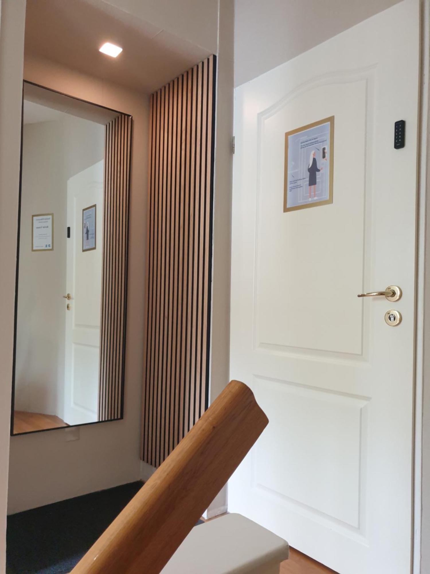 Miet-Kamp Ruhig, Zentral, Nahe Messe, Ausgefallenes Design 2 Schlafzimmer Berlino Esterno foto